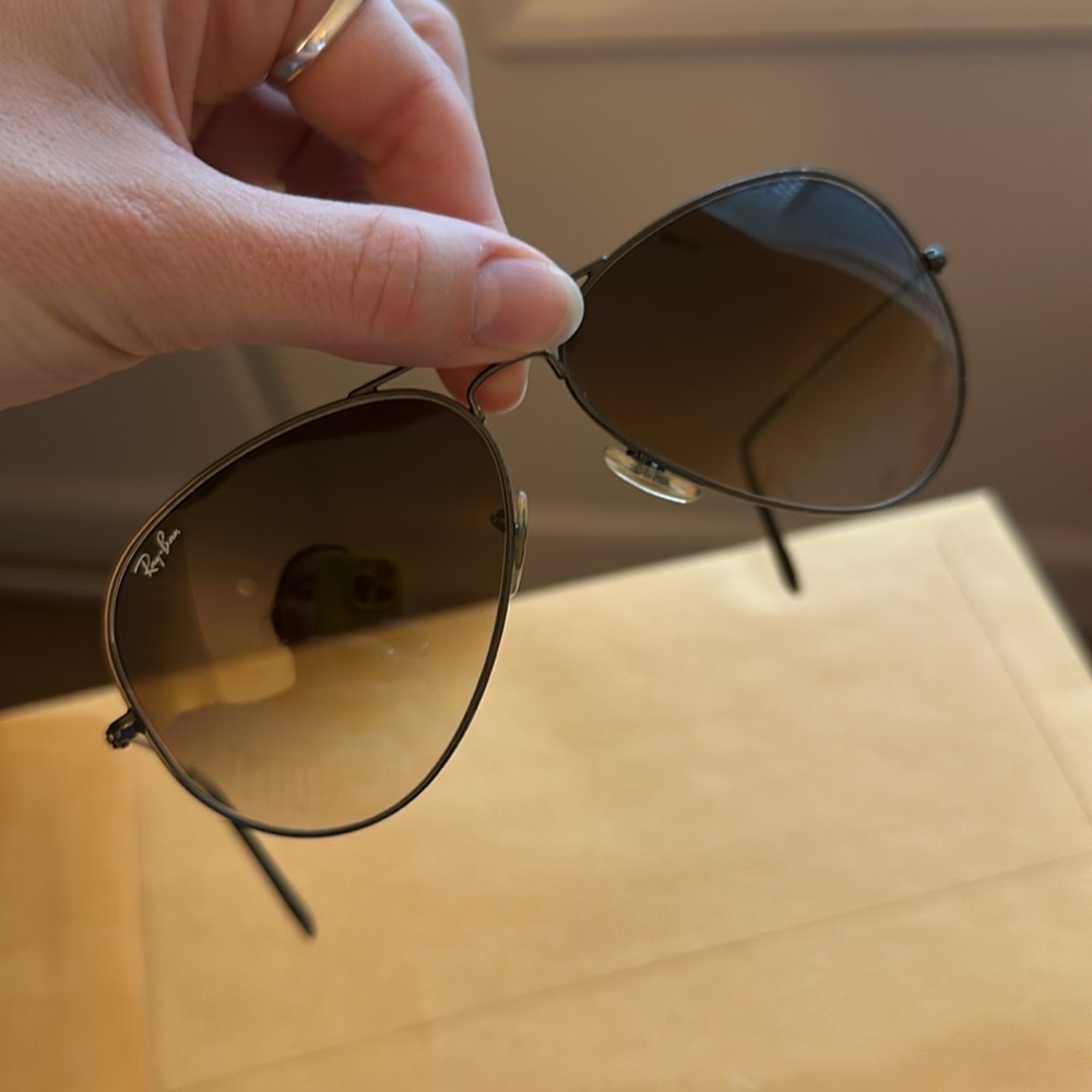 Ray Ban Large Aviator - Picture 3 of 10